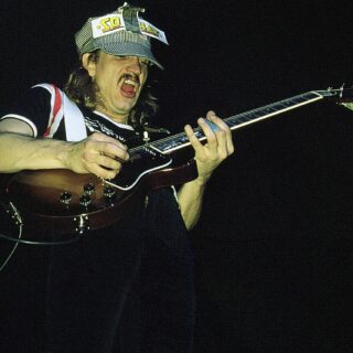 Joe Walsh Guitars & Gear: The Complete Guide to the Eagles Legend's Rig