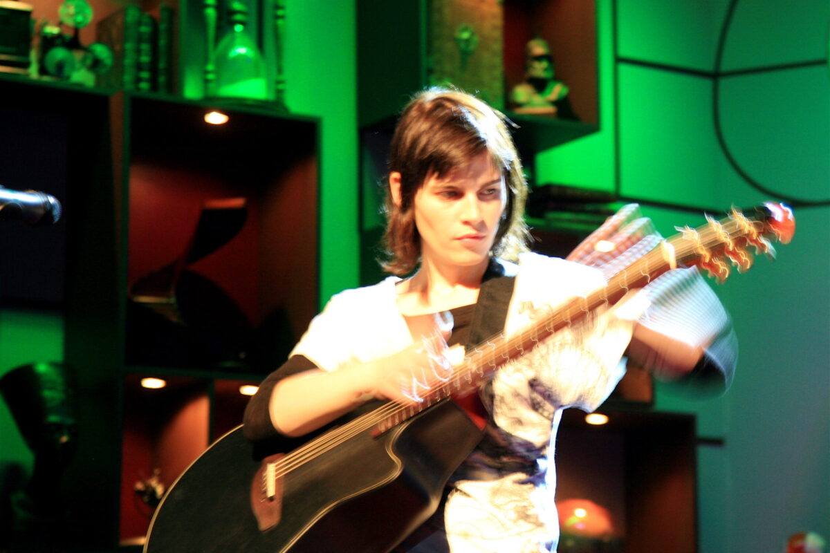 Kaki King Guitars & Gear: The Complete Guide to the Guitar Architect's Rig