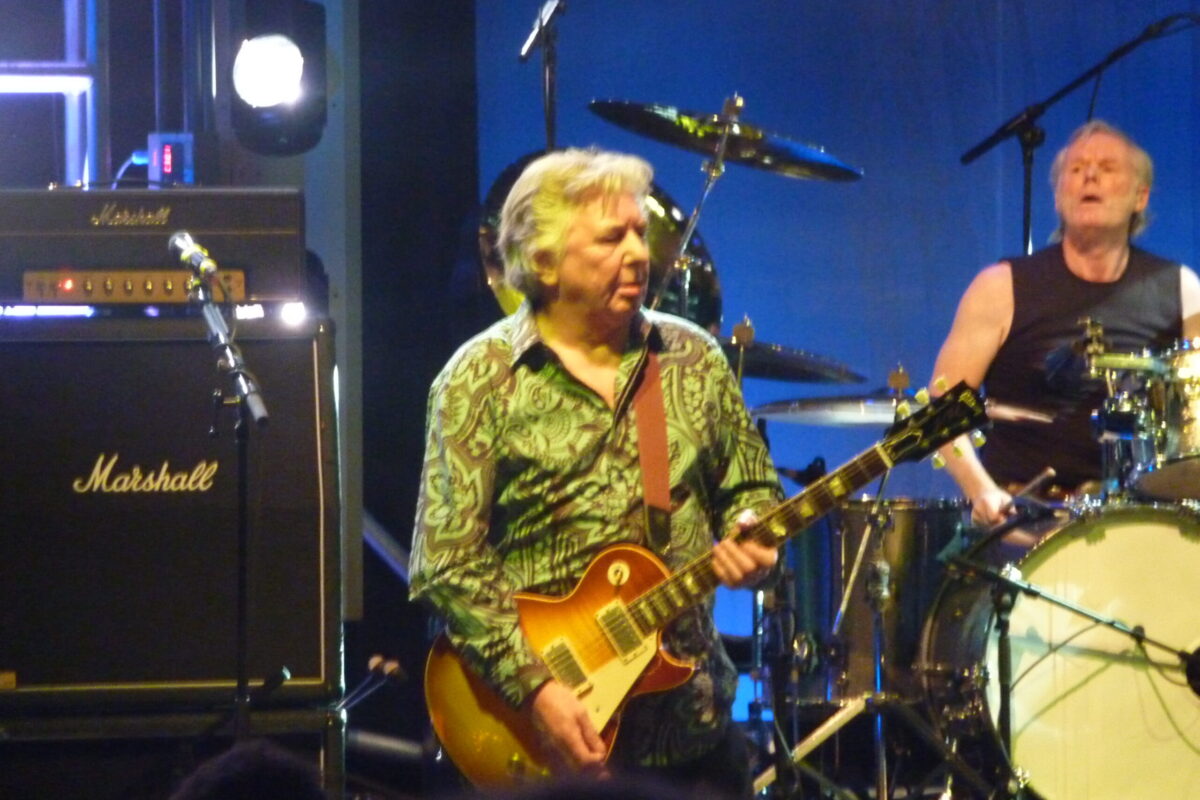 Mick Ralphs Guitars & Gear: The Complete Guide to Mott the Hoople and Bad Company's Riff Machine's Rig