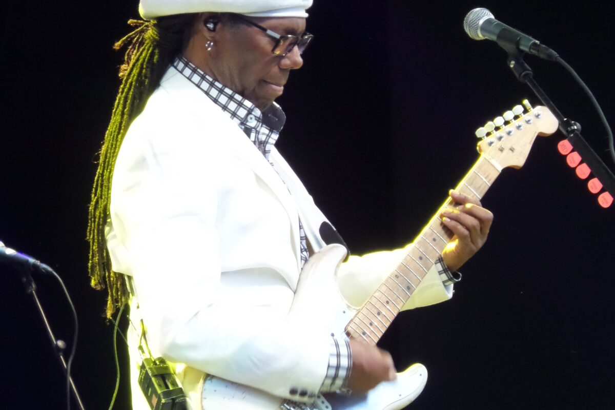 Nile Rodgers Guitars & Gear: The Complete Guide to the Hitmaker's Rig