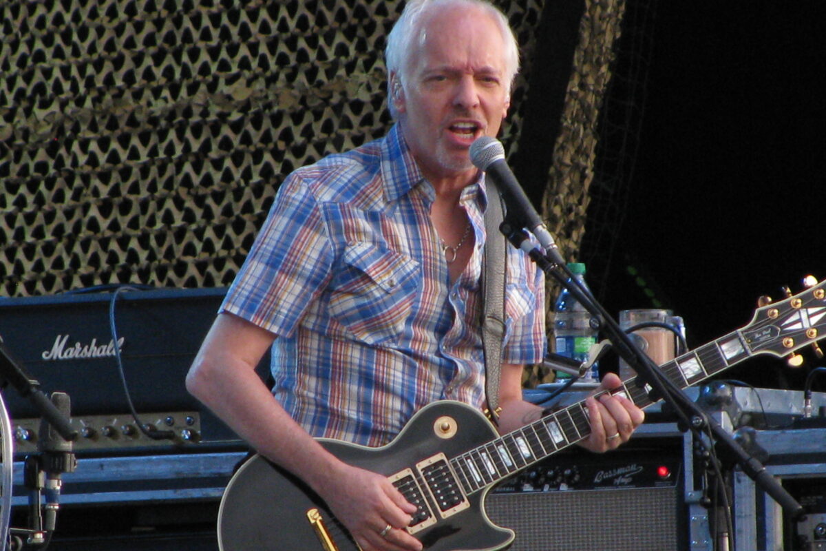 Peter Frampton Guitars & Gear: The Complete Guide to the Talk Box Pioneer's Gibson, Marshall & Framptone Rig
