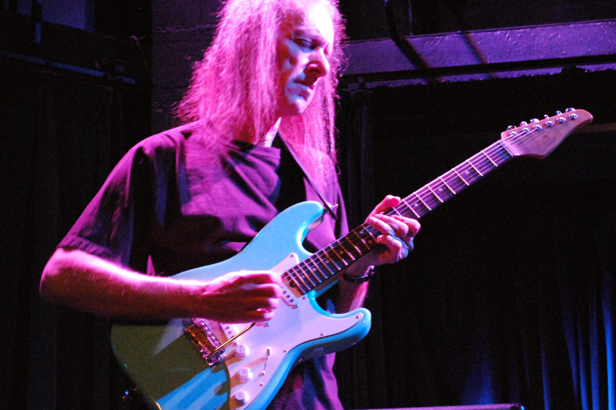 Scott Henderson Guitars & Gear: Blues-Soaked Fusion Master Complete Rig Guide