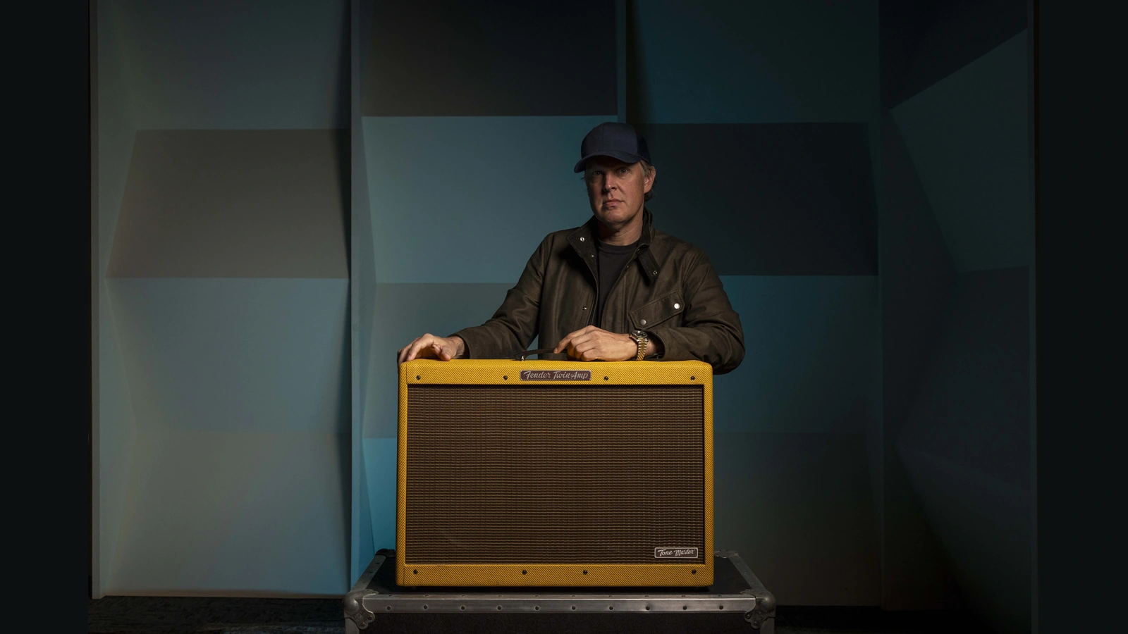 Joe Bonamassa with the Fender Tone Master ’59 Twin-Amp JB Edition in an official Fender press photograph.