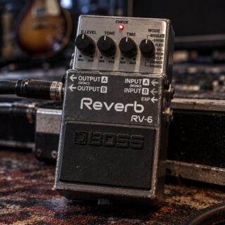 Illustration of a Boss RV-6 Reverb.