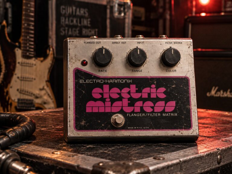 Illustration of an Electro-Harmonix Electric Mistress flanger pedal.