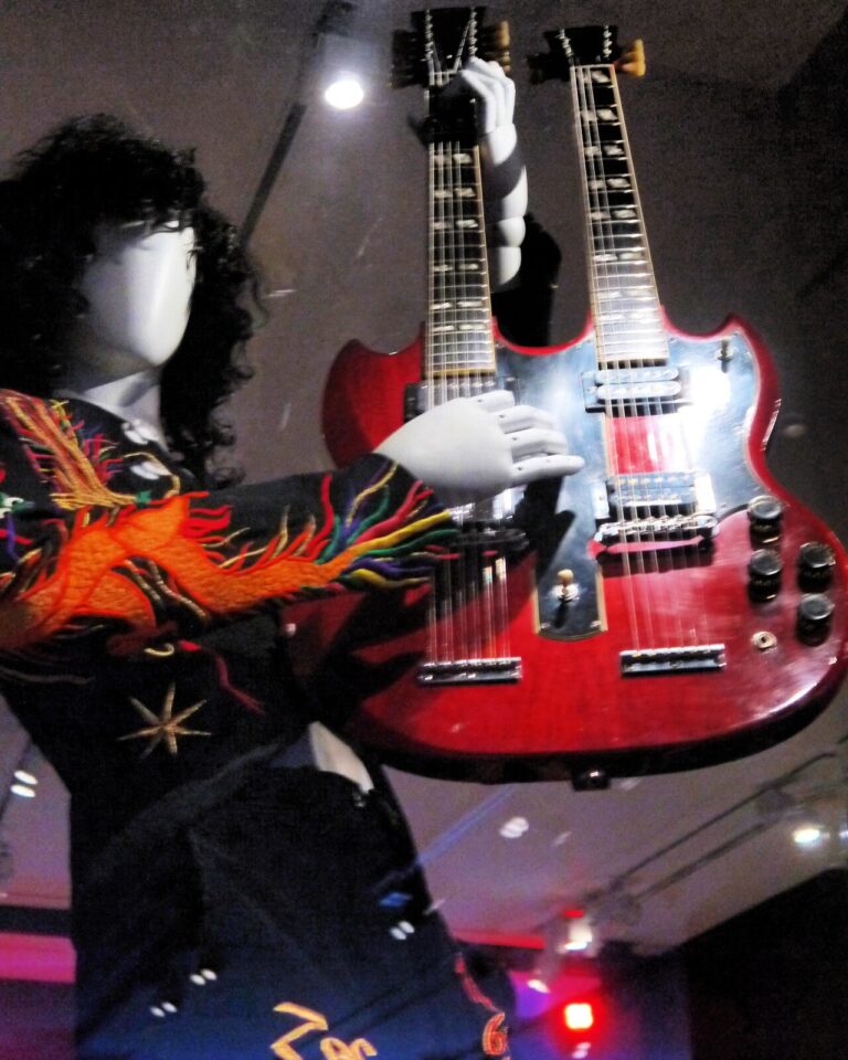 Jimmy Page's 1971 Gibson EDS-1275 double-neck, shown at the Met's Play It Loud exhibition.