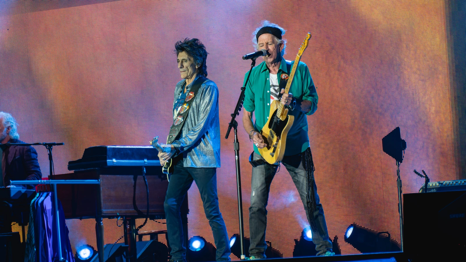 Ronnie Wood and Keith Richards performing with the Rolling Stones in London on 22 May 2018.